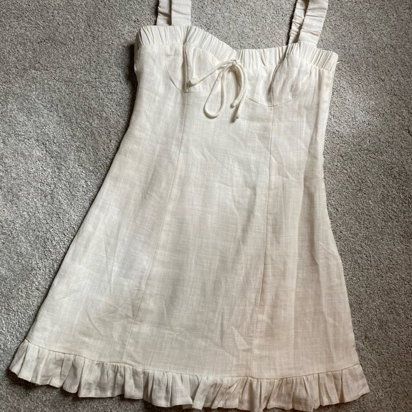 Dresses & Skirts - princess Polly white mini dress
